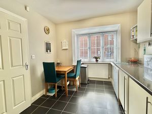 Breakfast Kitchen- click for photo gallery